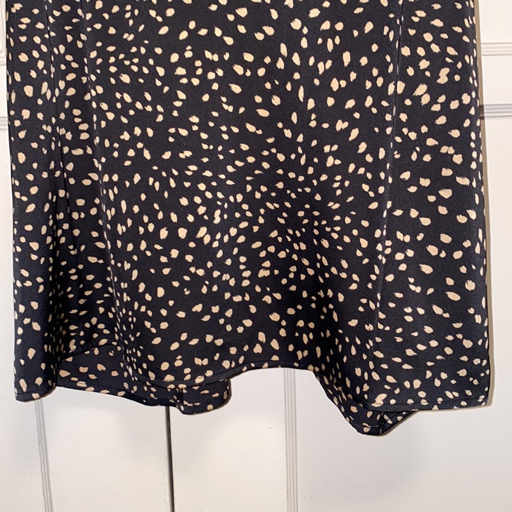 Forever 21 Large Woven Camisole Black Tan - Picture 6 of 10
